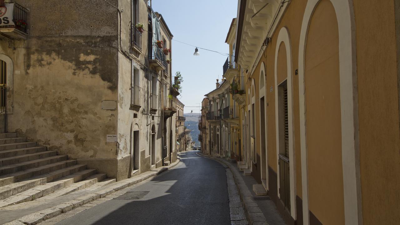 Giumbabulla Luxury House Bed & Breakfast Ragusa Dış mekan fotoğraf